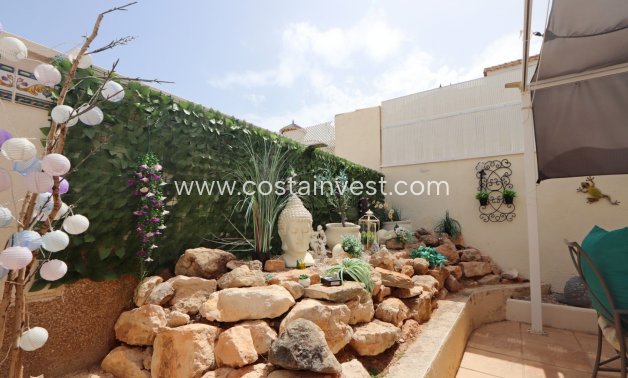 Resale - Villa - Orihuela Costa - Villamartín