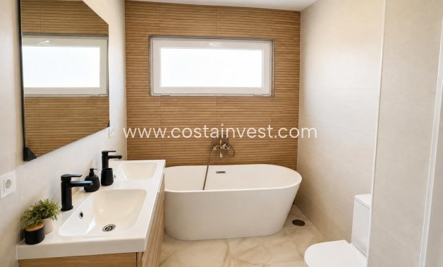 Resale - Townhouse - Torrevieja - Los Balcones