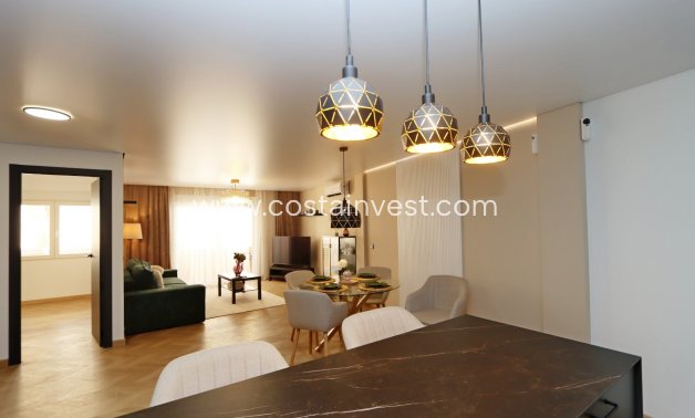 Resale - Apartment - Torrevieja - Playa del Cura