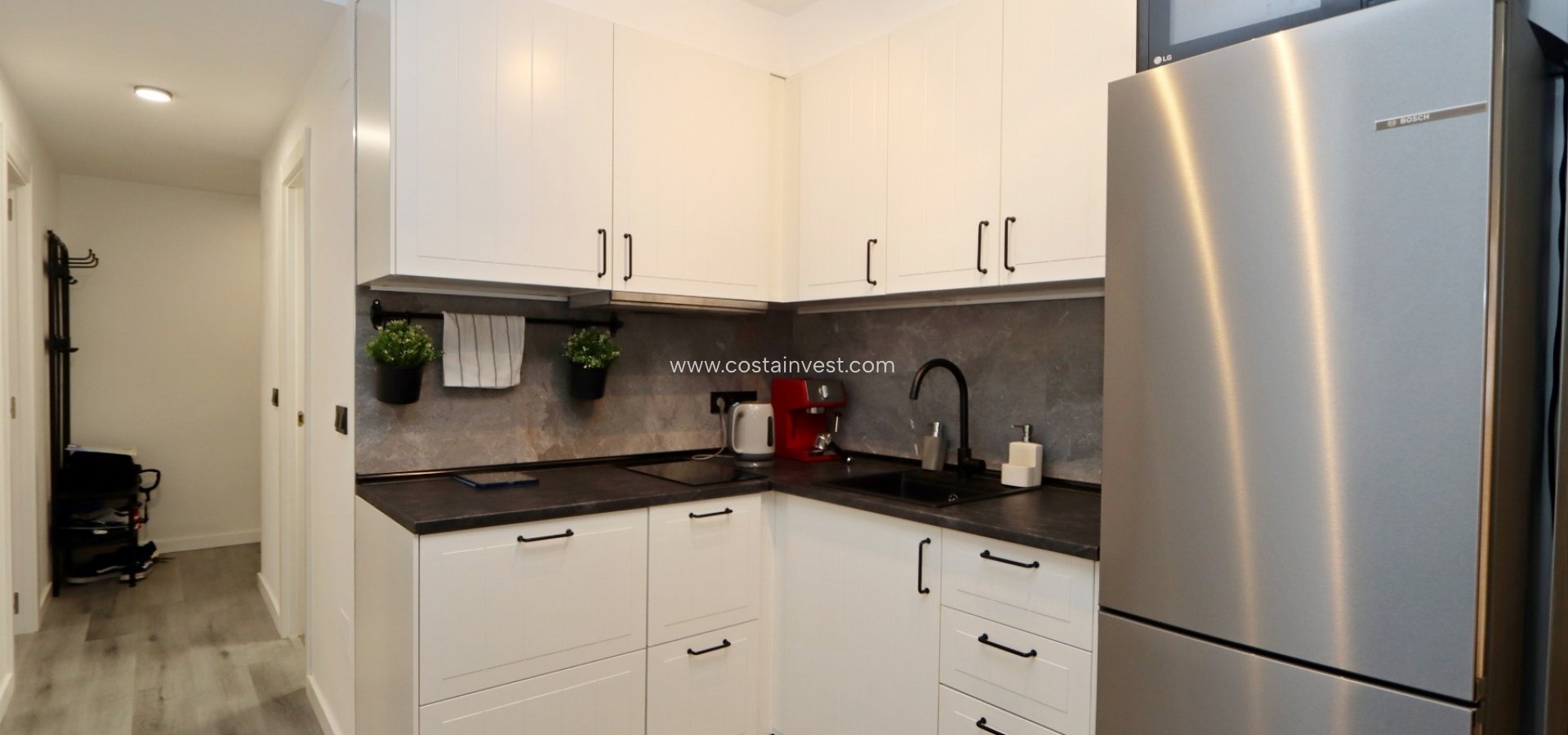 Resale - Apartment - Torrevieja - Playa de los Locos