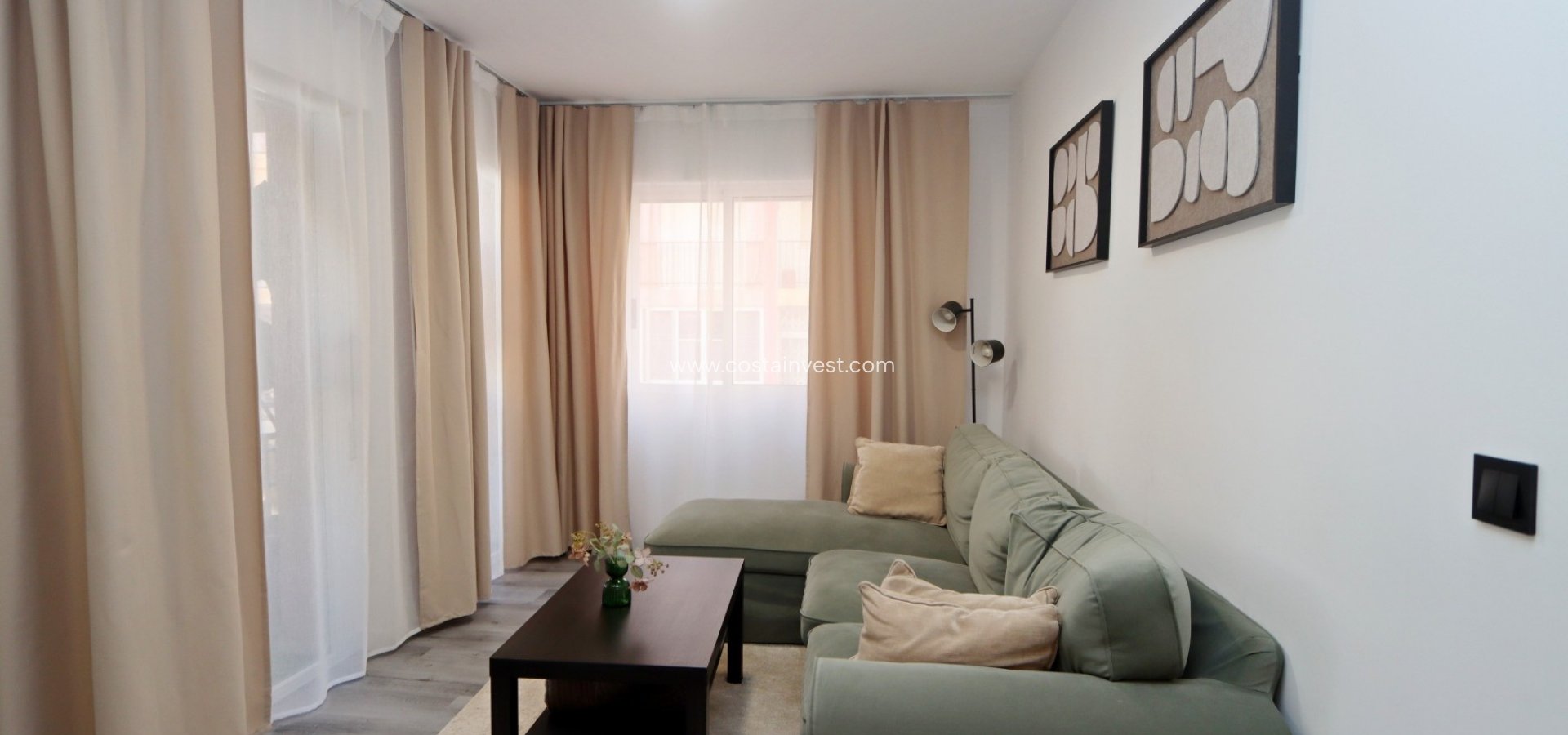 Resale - Apartment - Torrevieja - Playa de los Locos