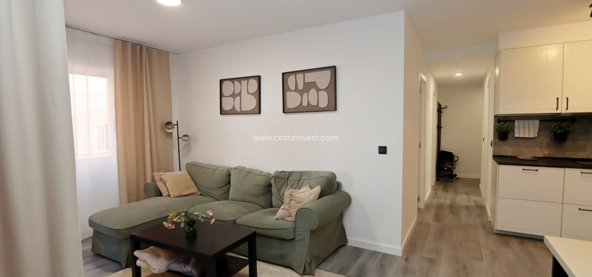 Resale - Apartment - Torrevieja - Playa de los Locos