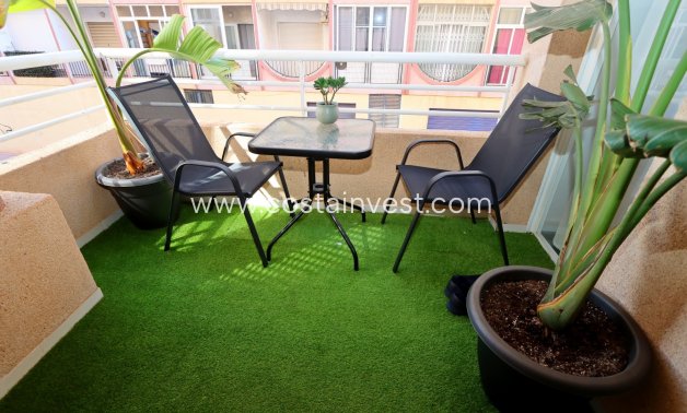 Resale - Apartment - Torrevieja - Playa de los Locos