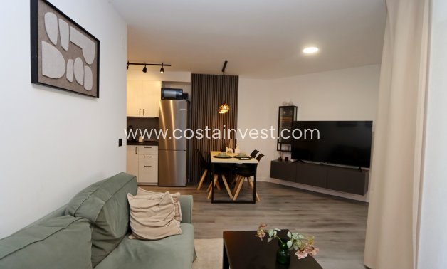 Resale - Apartment - Torrevieja - Playa de los Locos