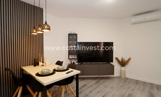 Resale - Apartment - Torrevieja - Playa de los Locos