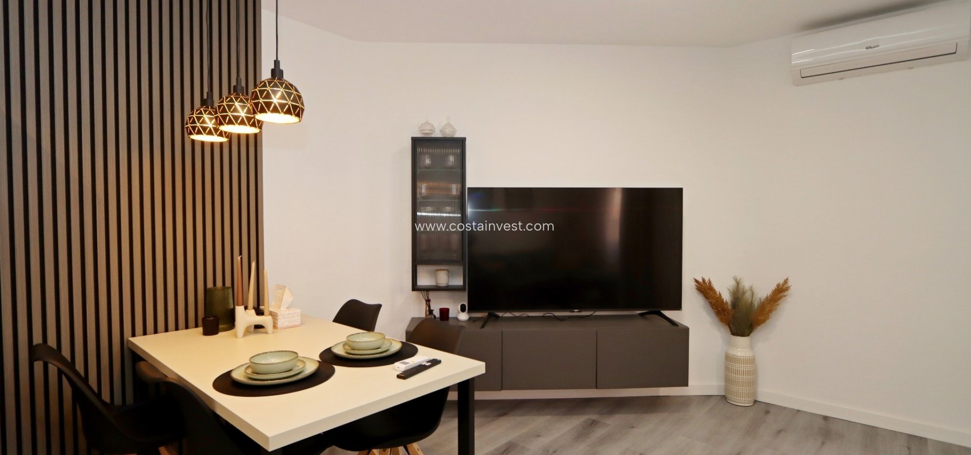 Resale - Apartment - Torrevieja - Playa de los Locos