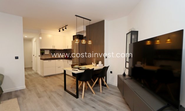 Resale - Apartment - Torrevieja - Playa de los Locos