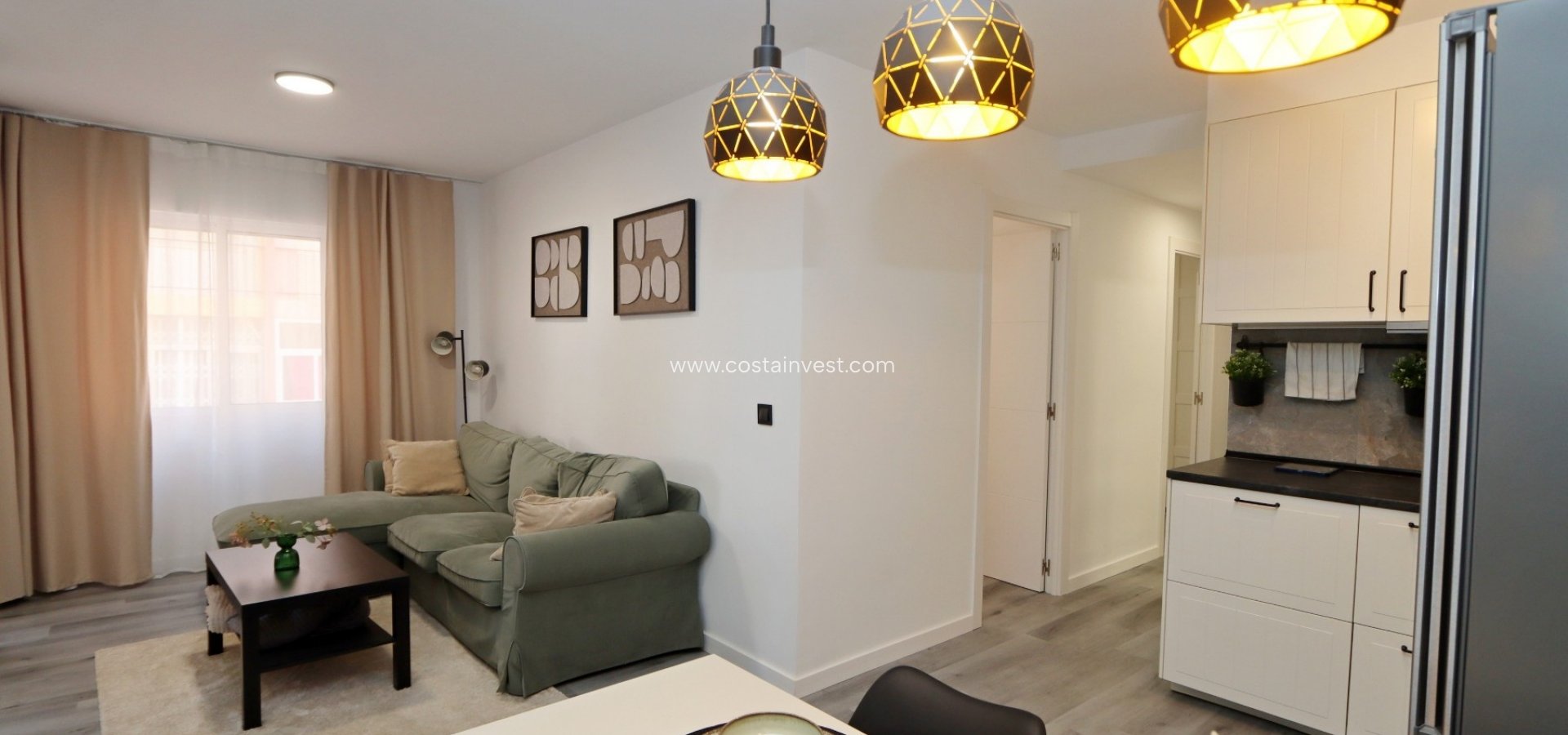 Resale - Apartment - Torrevieja - Playa de los Locos