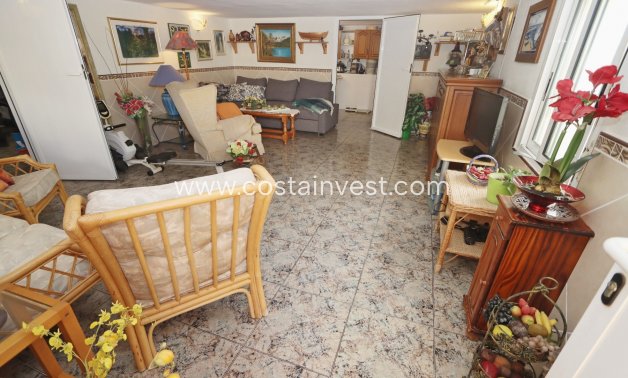 Resale - Villa - Orihuela Costa - Villamartín
