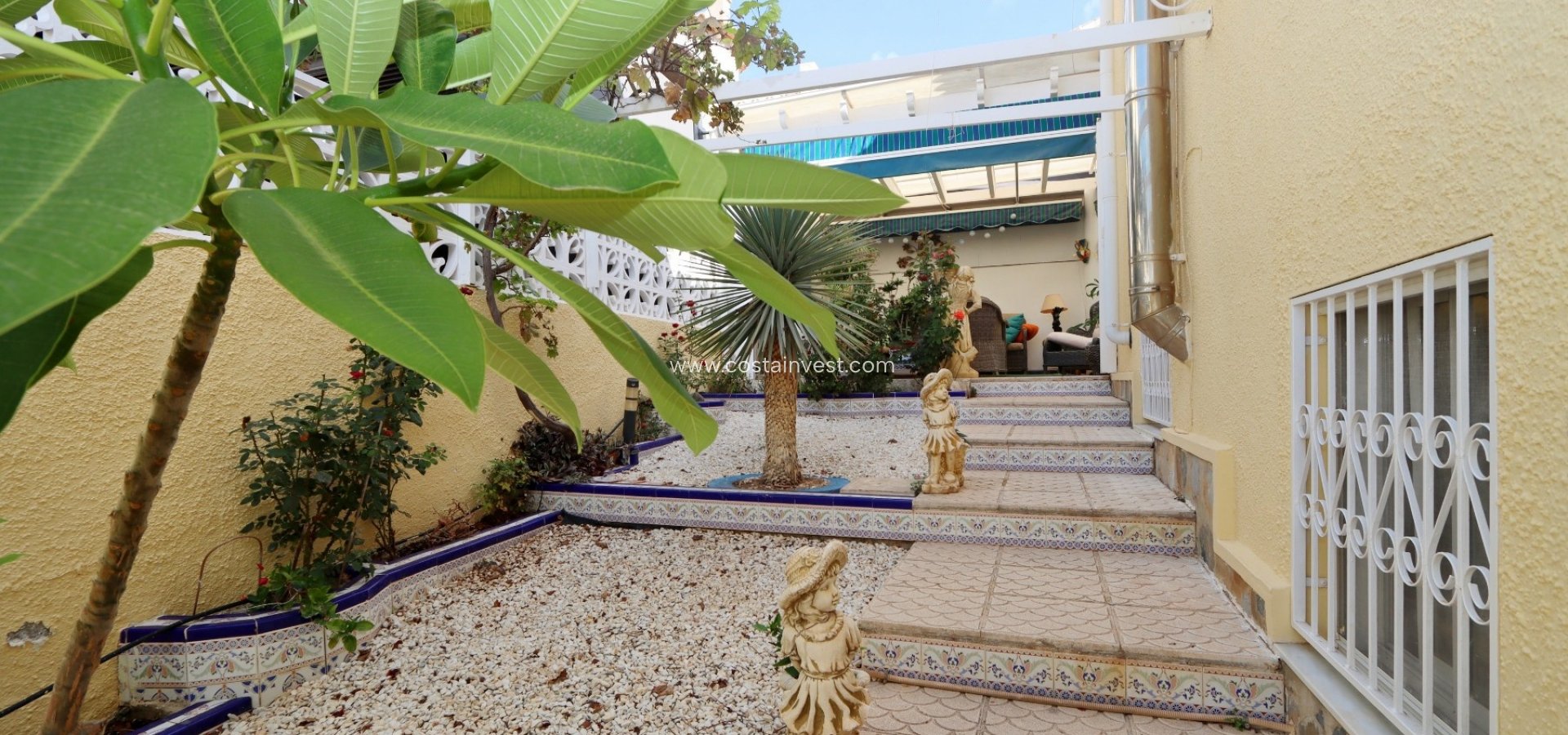 Resale - Villa - Orihuela Costa - Villamartín