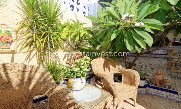 Resale - Villa - Orihuela Costa - Villamartín