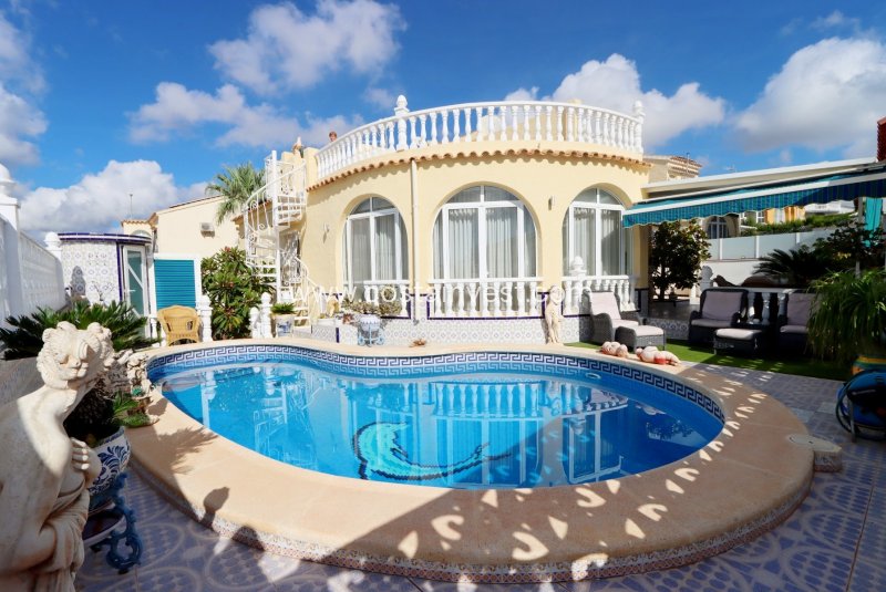 Frittstående villa - videresalg - Orihuela Costa - Villamartín
