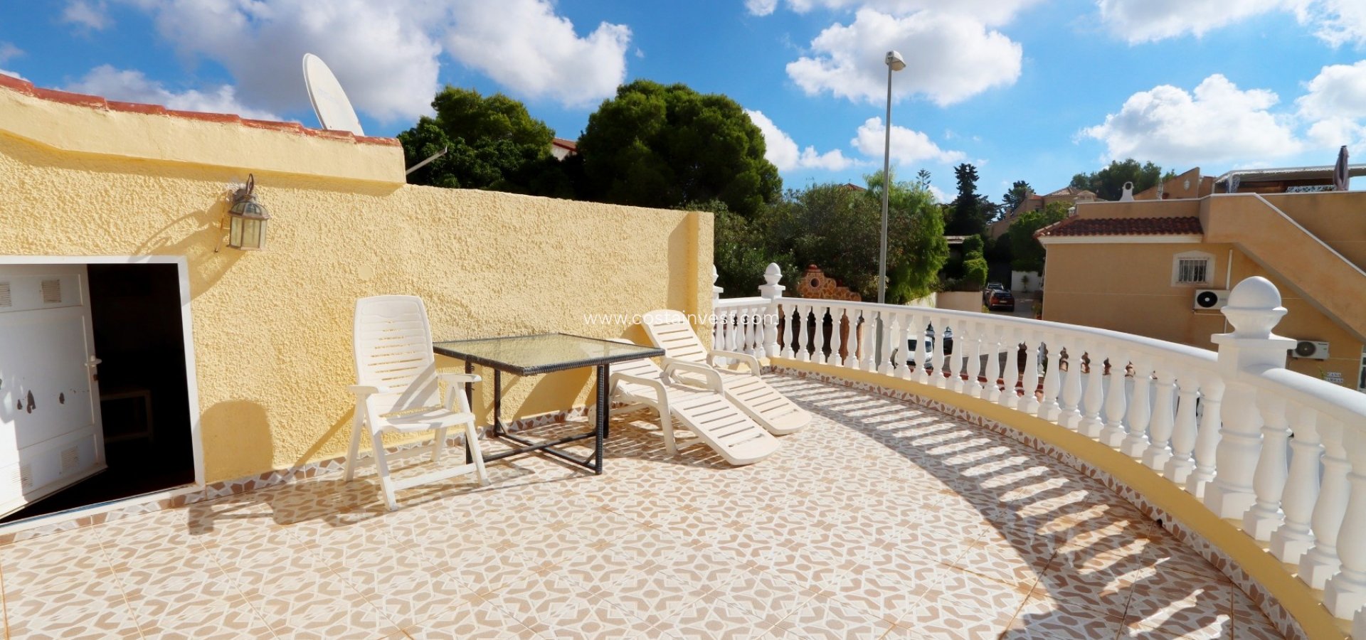 Resale - Villa - Orihuela Costa - Villamartín