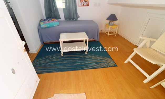 Resale - Villa - Orihuela Costa - Villamartín