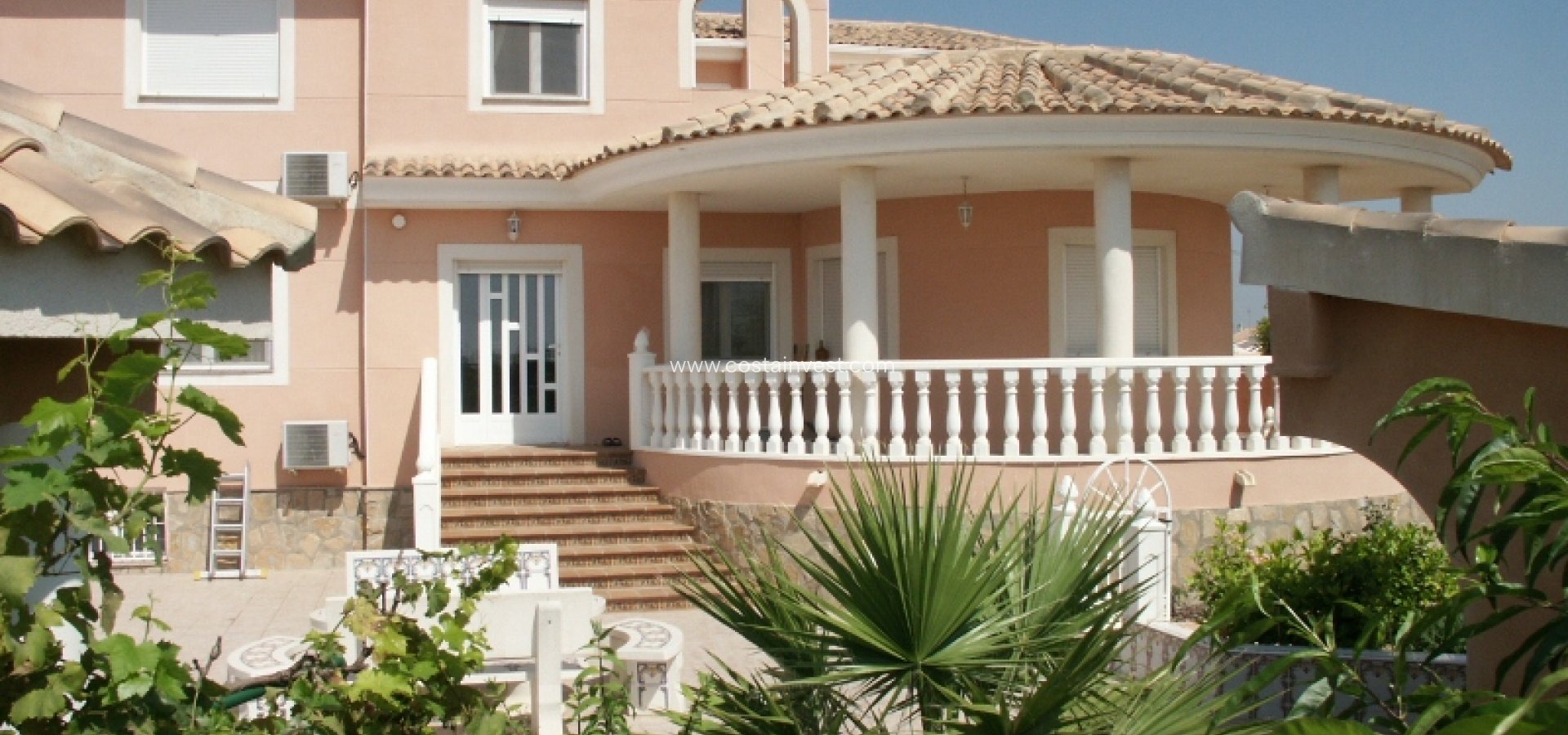 videresalg - Frittstående villa - La Marina
