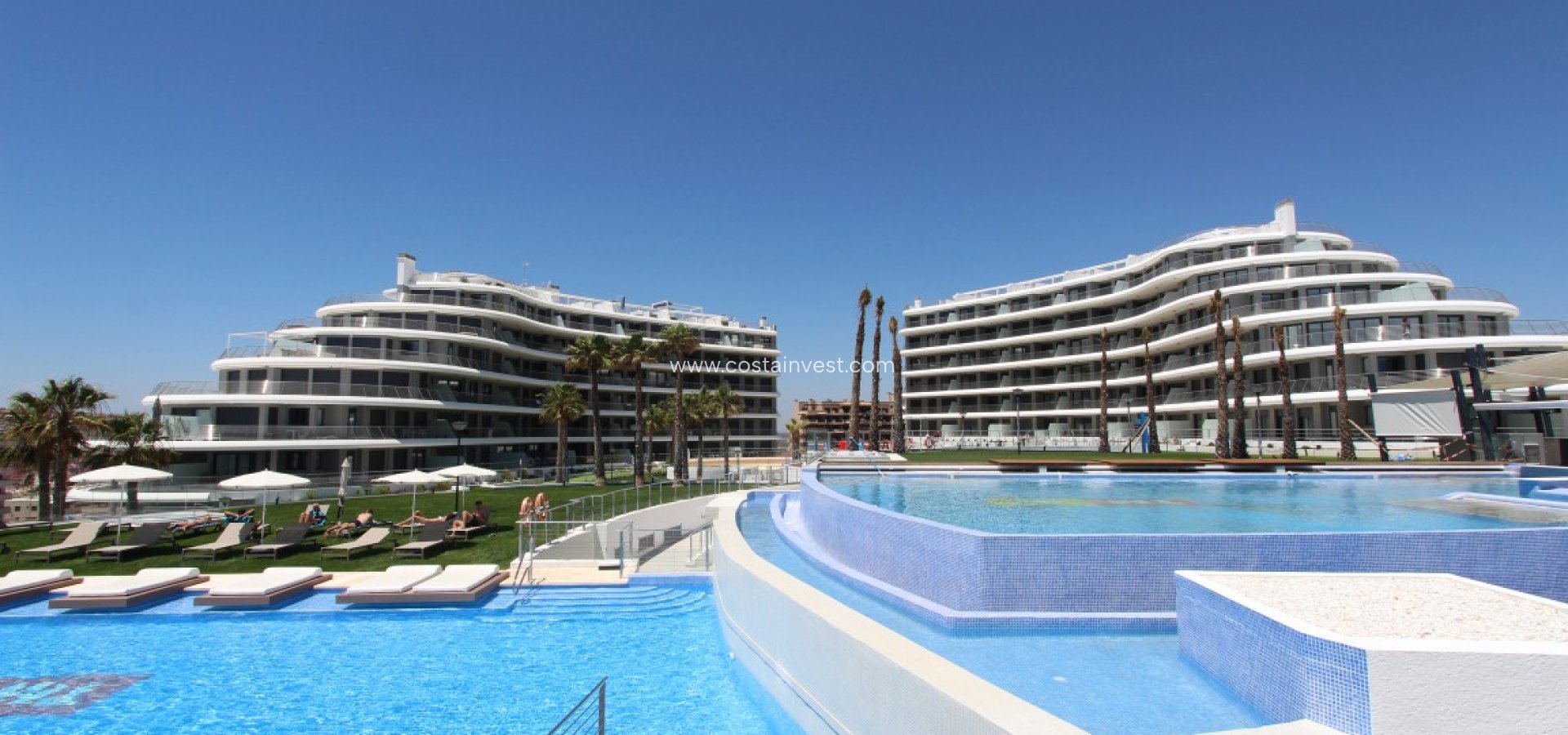 Resale - Apartment - Alicante - Arenales del Sol