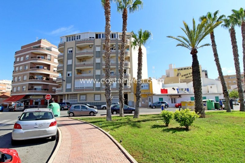 Apartament - Rynek wtórny - Torrevieja - Playa del Acequión