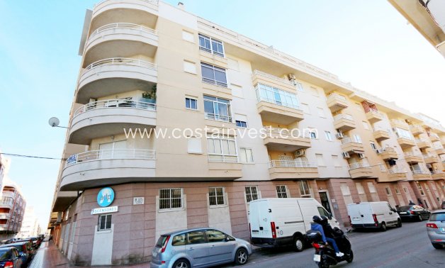 Apartamento - Reventa - Torrevieja - 5816