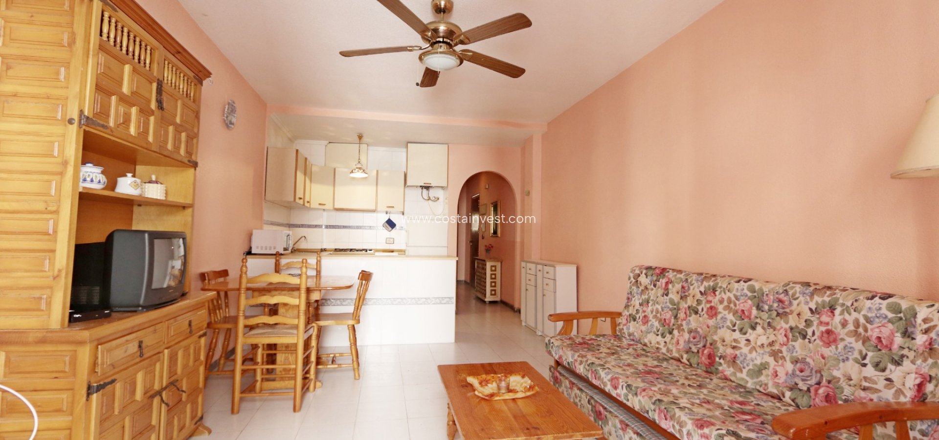 Apartment For Sale in Torrevieja -  Los Locos beach - Kitchen