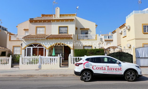 3 bedroom semi-detached villa in Playa Flamenca