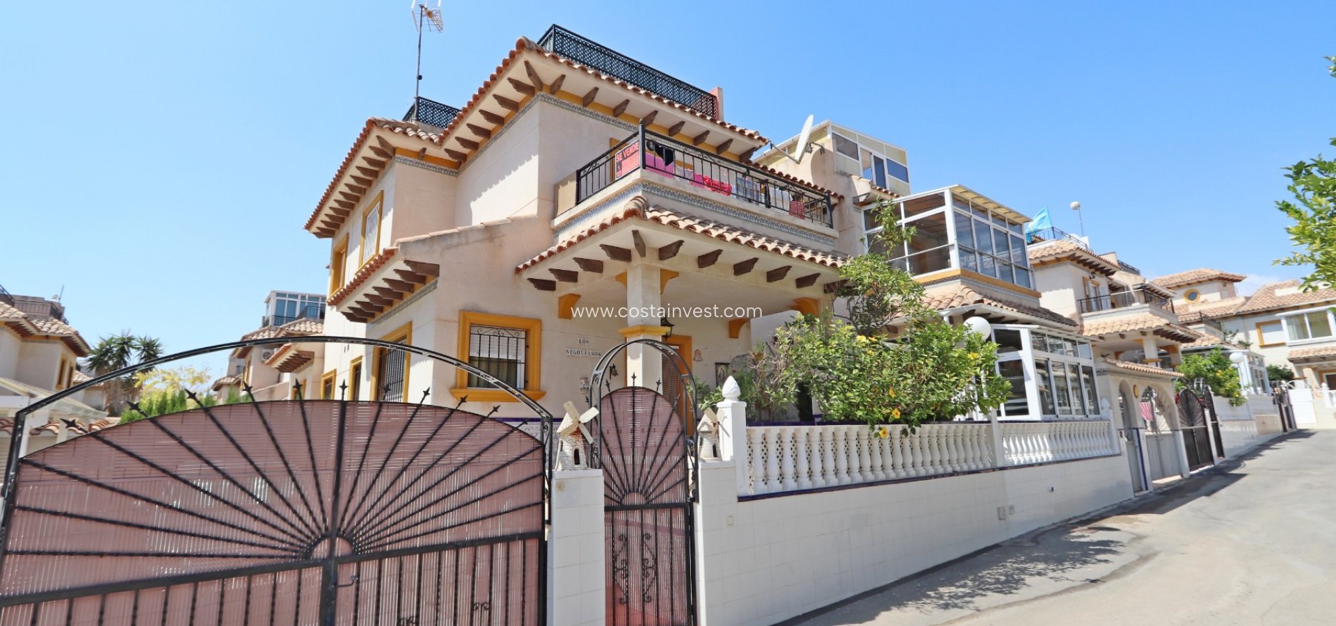 Další prodej - Městský dům - Orihuela Costa - Punta Prima