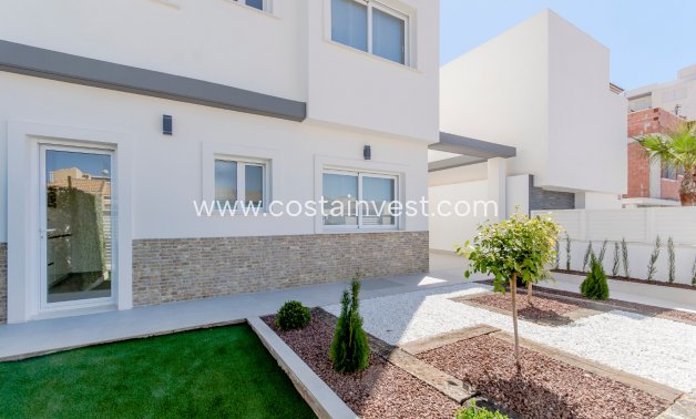 New Build - Villa - Torrevieja - Calas