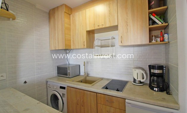 Rental - Top floor apartment - Torrevieja - Calas