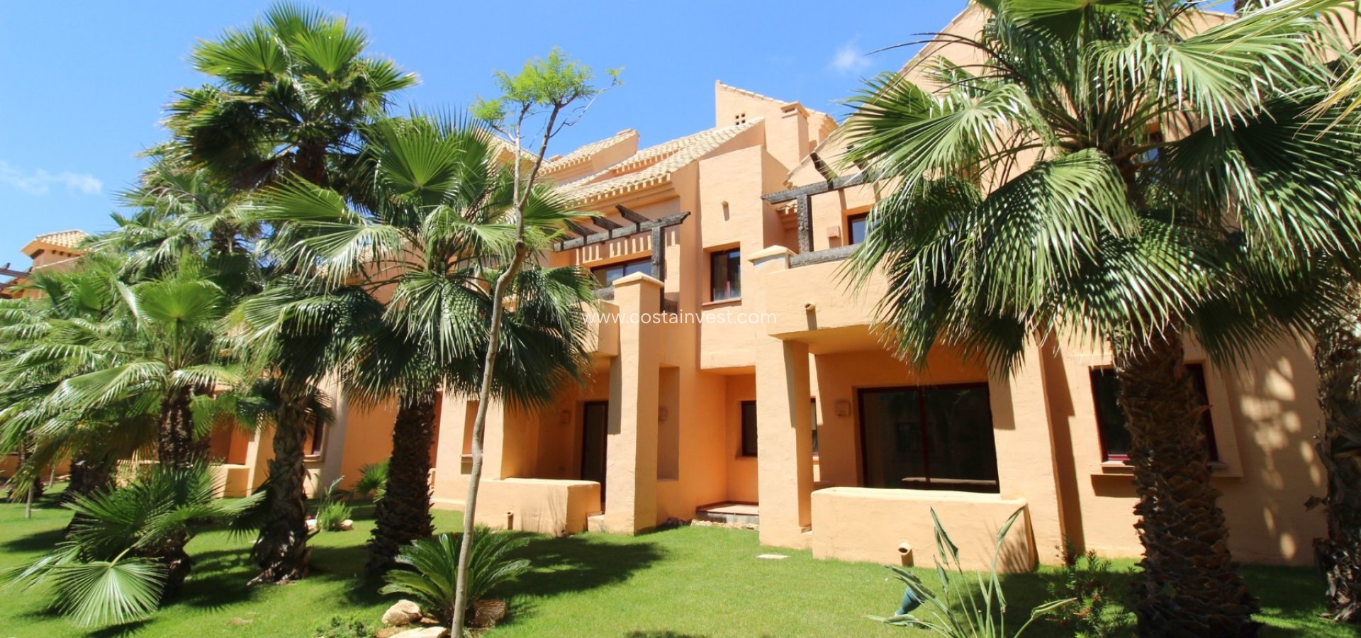 Construcția nouă - Apartament tip bungalow  - Los Alcázares