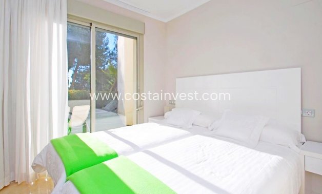 Revânzare - Apartament tip bungalow  - Orihuela Costa - Colinas golf